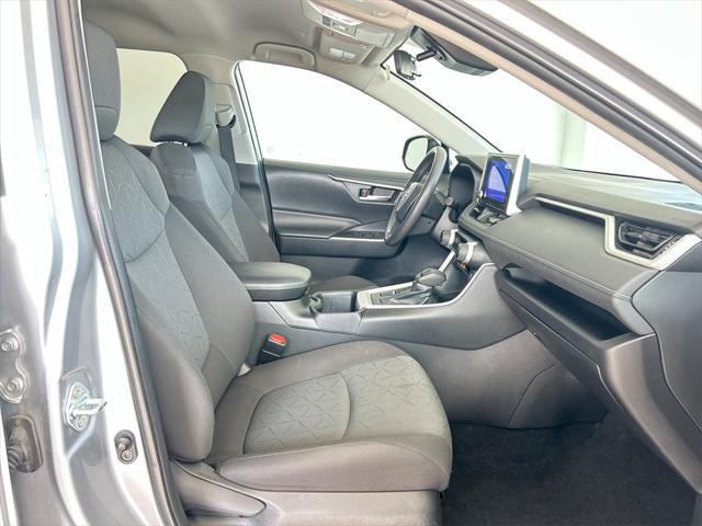 Photo of 2024 Silver Sky Metallic Toyota RAV4