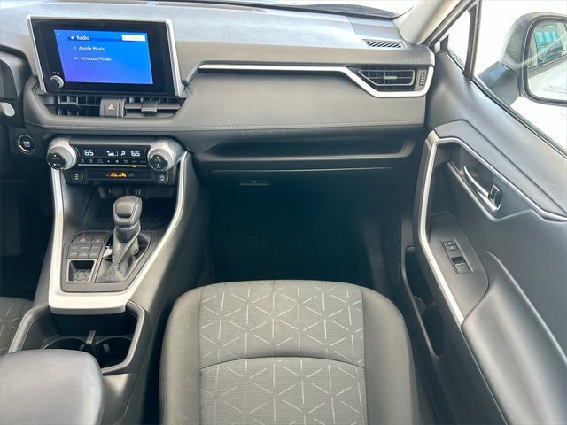 Photo of 2024 Silver Sky Metallic Toyota RAV4