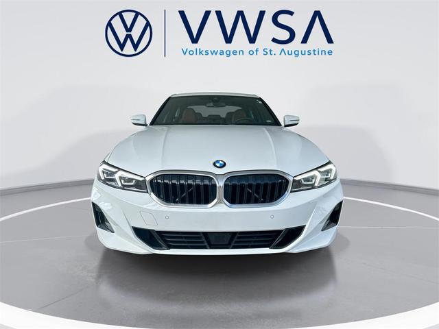 Photo of 2025 Alpine White BMW 330