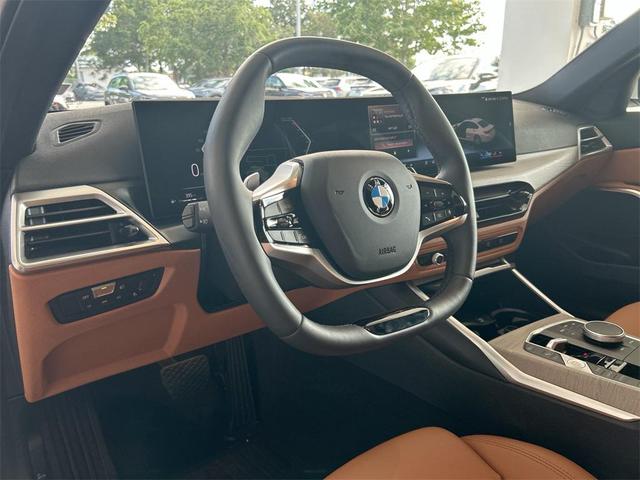 Photo of 2025 Alpine White BMW 330