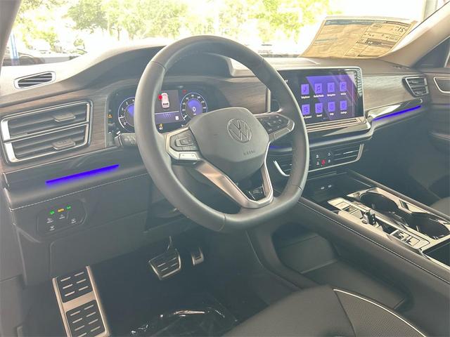 Photo of 2025 Aurora Red Metallic Volkswagen Atlas