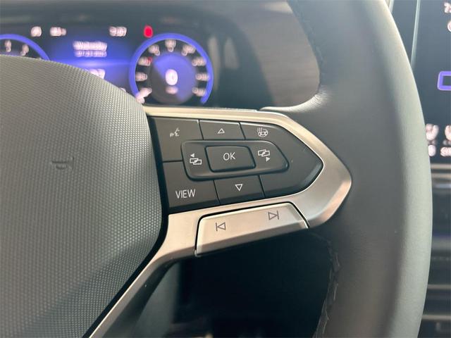 Photo of 2025 Aurora Red Metallic Volkswagen Atlas