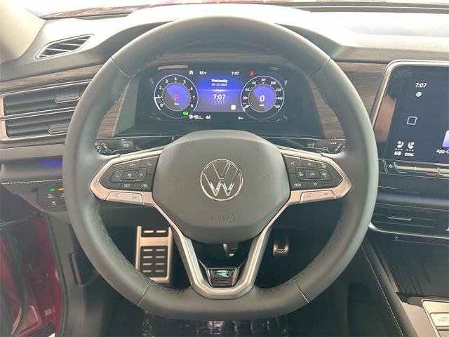 Photo of 2025 Aurora Red Metallic Volkswagen Atlas