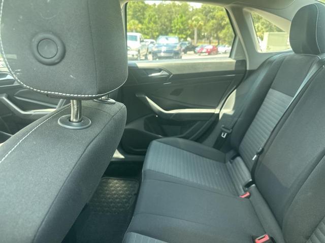 Photo of 2024 Pure White Volkswagen Jetta
