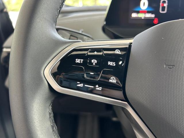 Photo of 2025 Pure Gray Volkswagen ID.4