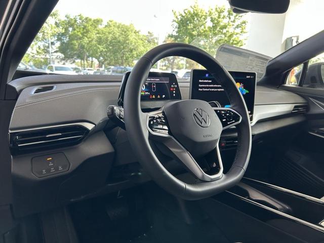 Photo of 2025 Pure Gray Volkswagen ID.4