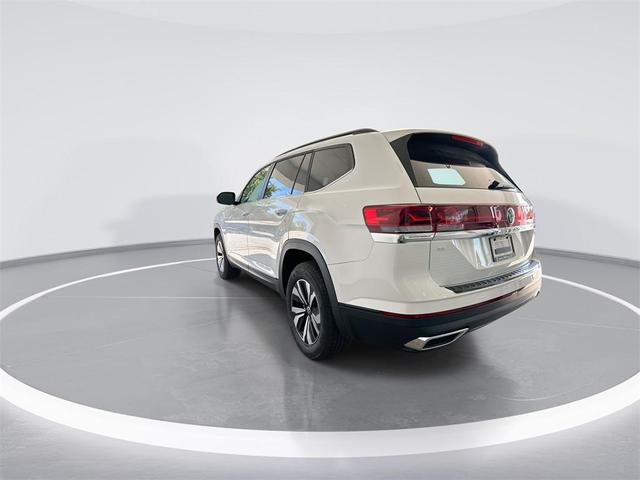 Photo of 2025 Pure White Volkswagen Atlas