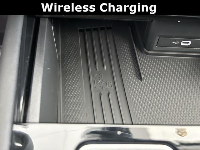 Photo of 2025 Platinum Gray Metallic Volkswagen Atlas