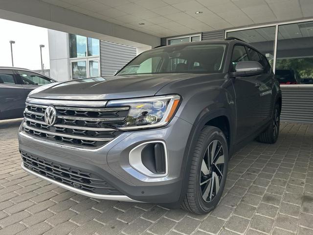 Photo of 2025 Platinum Gray Metallic Volkswagen Atlas