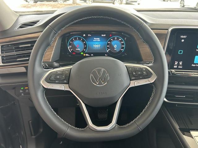 Photo of 2025 Platinum Gray Metallic Volkswagen Atlas