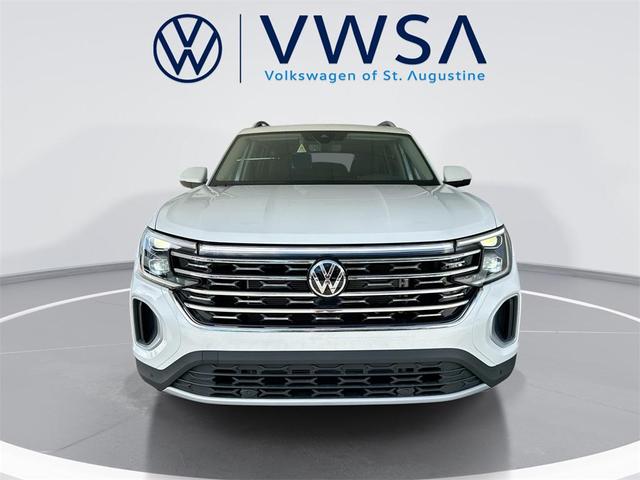 Photo of 2025 Opal White Pearl Volkswagen Atlas