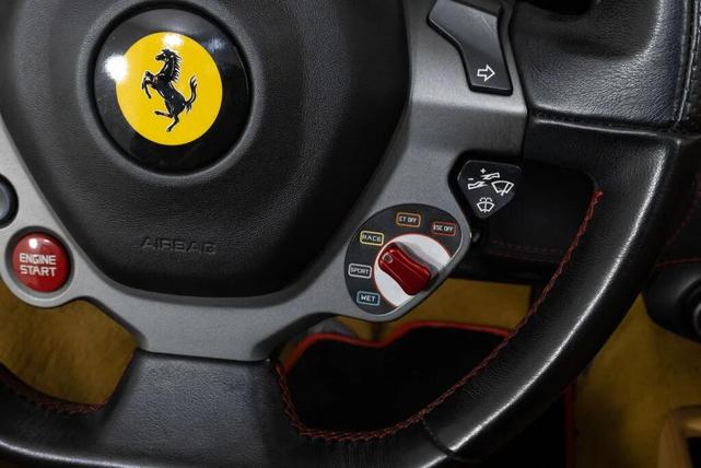 Photo of 2012 Rosso Corsa Ferrari 458 Spider
