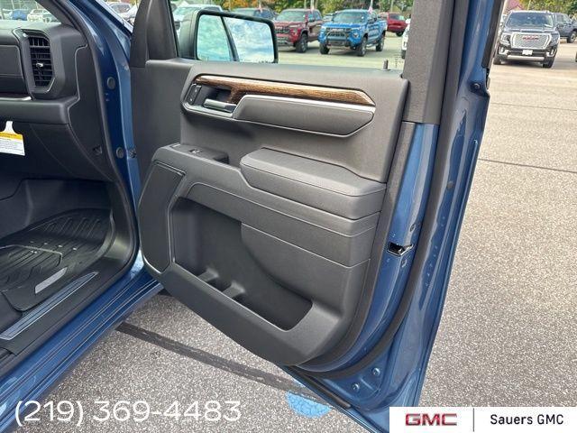 Photo of 2026 Blue GMC Sierra 1500