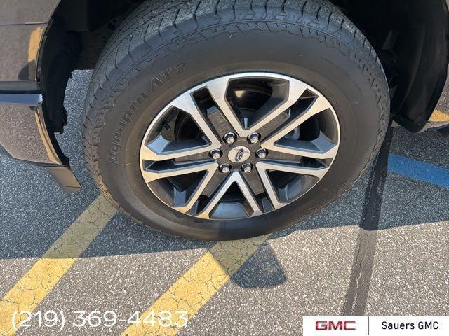 Photo of 2022 Agate Black Metallic Ford F-150