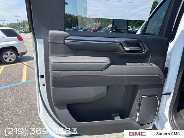 Photo of 2025 White GMC Sierra 2500