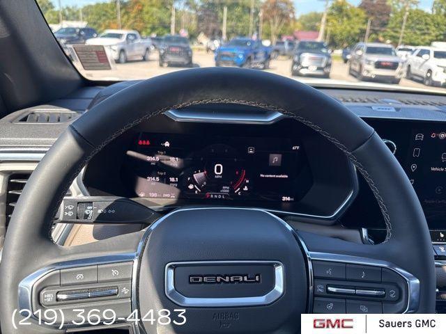 Photo of 2025 Summit White GMC Canyon