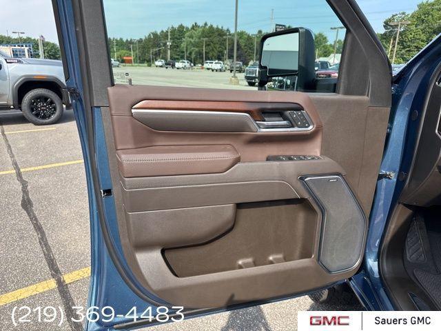 Photo of 2025 Blue GMC Sierra 2500