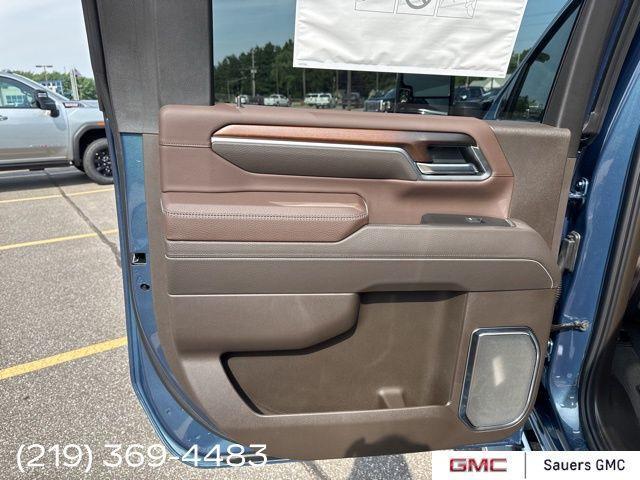 Photo of 2025 Blue GMC Sierra 2500