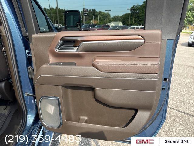 Photo of 2025 Blue GMC Sierra 2500