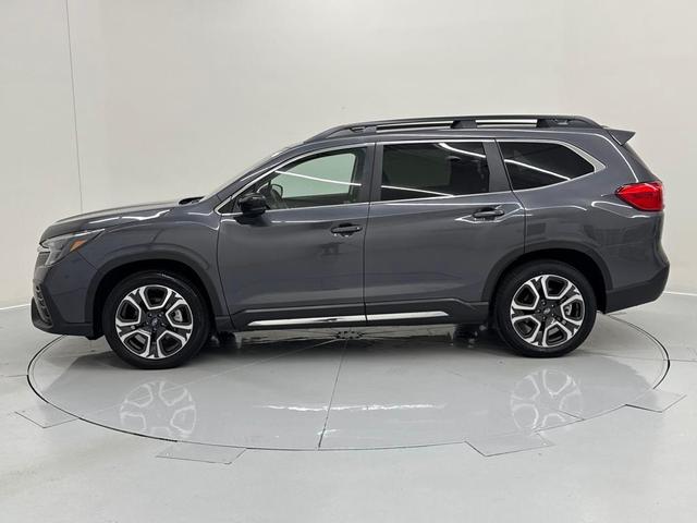 Photo of 2025 Magnetite Gray Metallic Subaru Ascent