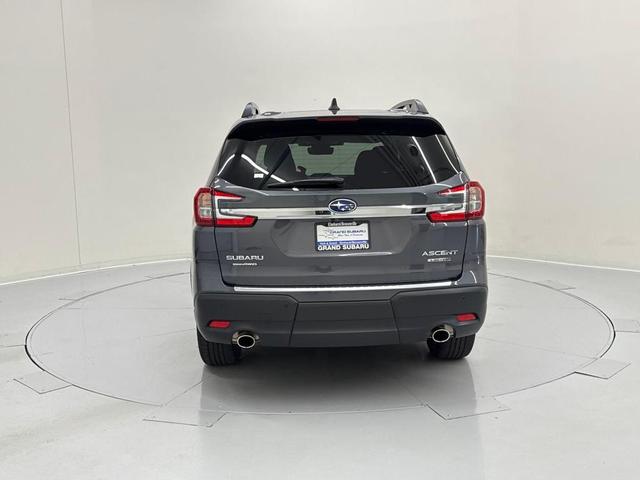Photo of 2025 Magnetite Gray Metallic Subaru Ascent