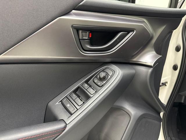 Photo of 2025 Crystal White Subaru Impreza