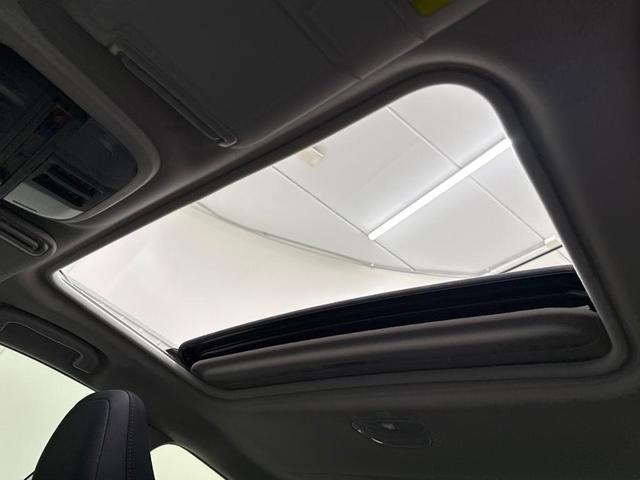 Photo of 2025 Crystal White Subaru Impreza