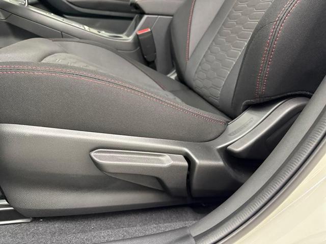 Photo of 2025 Crystal White Subaru Impreza