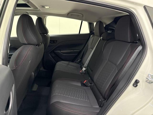 Photo of 2025 Crystal White Subaru Impreza