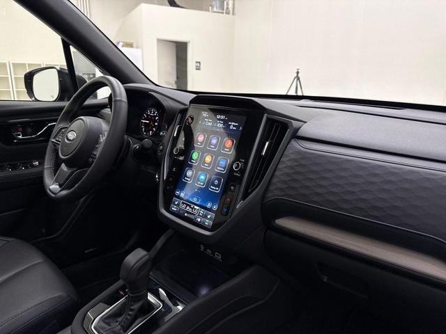 Photo of 2025 Magnetite Gray Metallic Subaru Forester