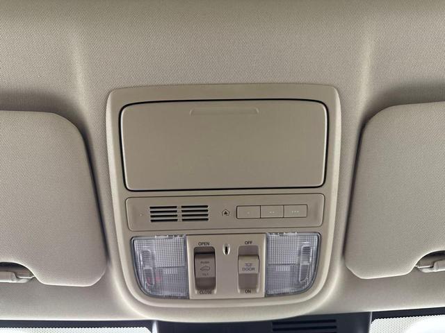 Photo of 2018 White Honda CR-V