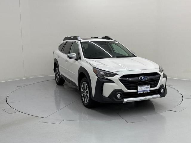 Photo of 2025 Crystal White Pearl Subaru Outback