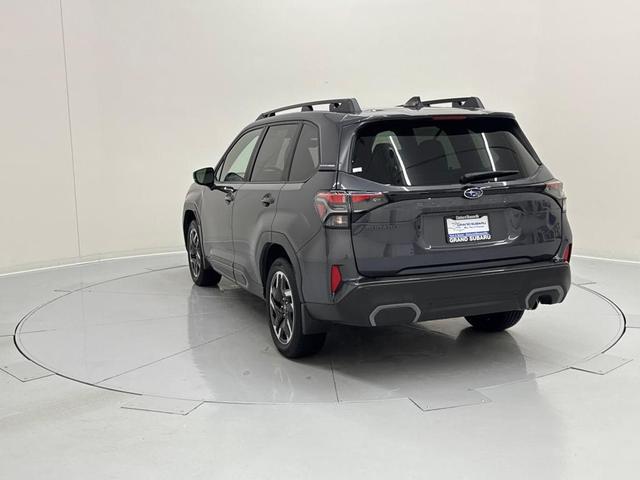 Photo of 2025 Magnetite Gray Metallic Subaru Forester