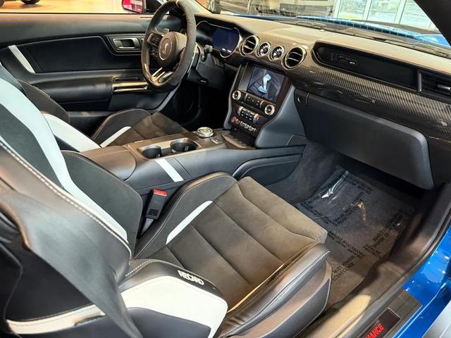 Photo of 2021 Velocity Blue Metallic Ford Shelby GT500