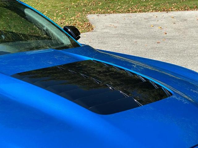 Photo of 2021 Velocity Blue Metallic Ford Shelby GT500