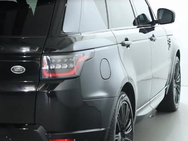 Photo of 2021 Black Land Rover Range Rover Sport