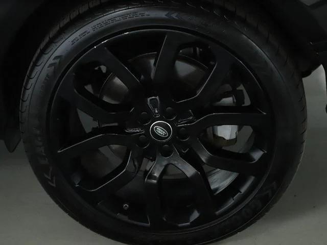 Photo of 2021 Santorini Black Metallic Land Rover Range Rover