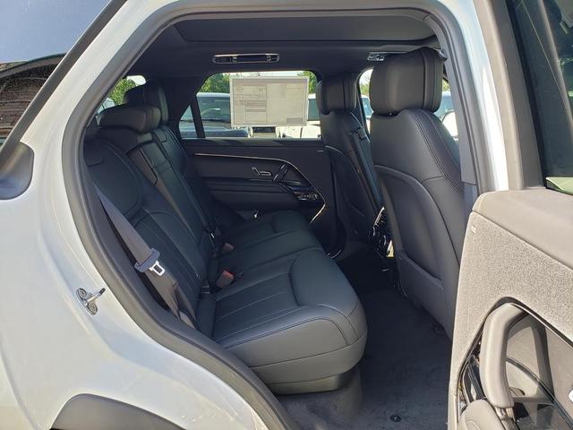 Photo of 2025 Ostuni Pearl White Land Rover Range Rover Sport