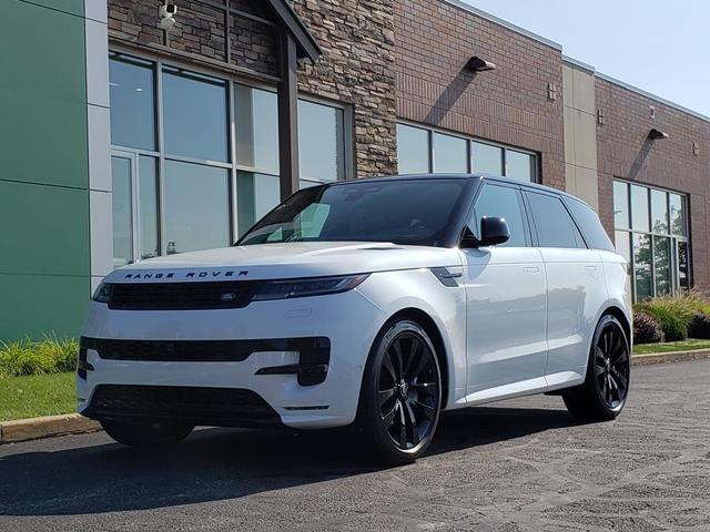 Photo of 2025 Ostuni Pearl White Land Rover Range Rover Sport