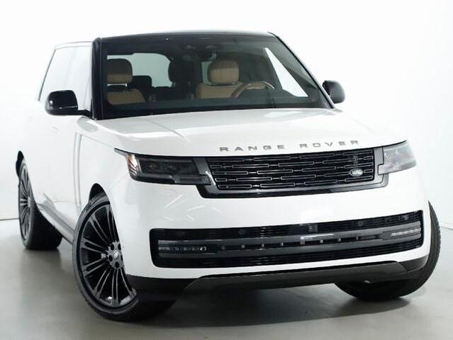 Photo of 2024 Pearl White Land Rover Range Rover
