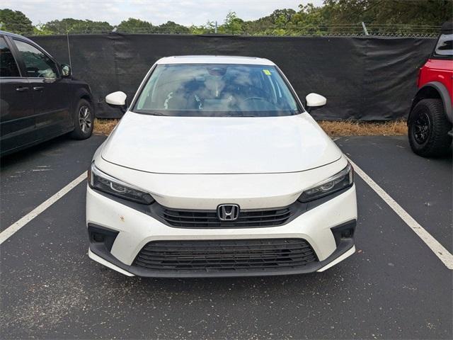 Photo of 2022 White Honda Civic