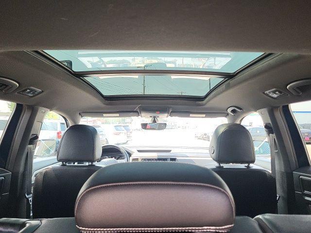 Photo of 2021 Deep Black Pearl Volkswagen Atlas Cross Sport