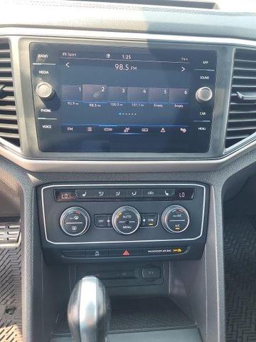 Photo of 2021 Deep Black Pearl Volkswagen Atlas Cross Sport