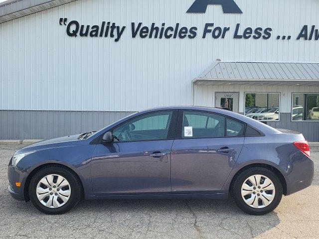 Photo of 2013 Blue Chevrolet Cruze