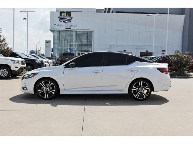 Photo of 2021 White Nissan Sentra