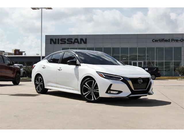 Photo of 2021 White Nissan Sentra