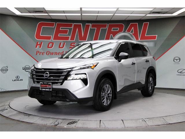 Photo of 2024 Brilliant Silver Metallic Nissan Rogue