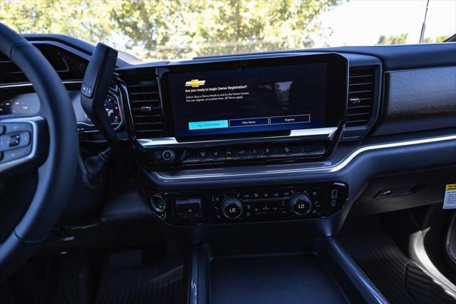 Photo of 2025 Summit White Chevrolet Silverado 3500