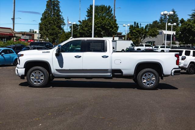 Photo of 2025 Summit White Chevrolet Silverado 3500