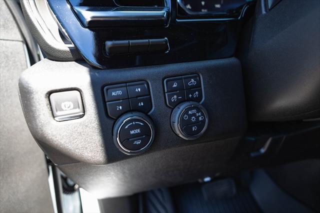 Photo of 2025 Summit White Chevrolet Silverado 3500